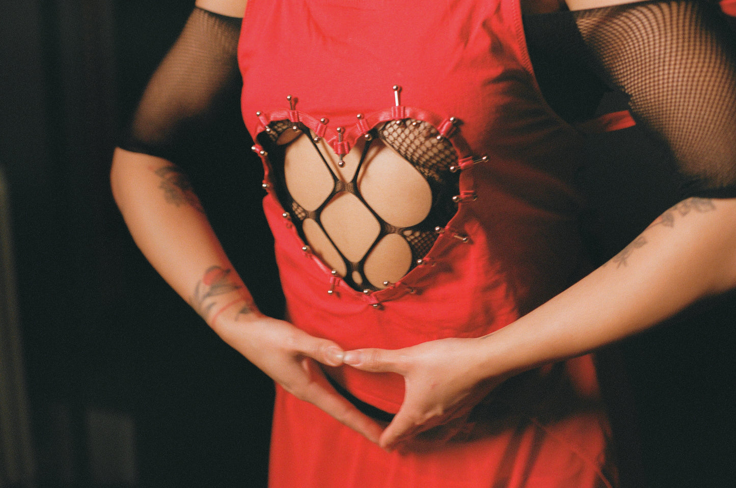 Lovefool Heart Cutout Bow Top In Red