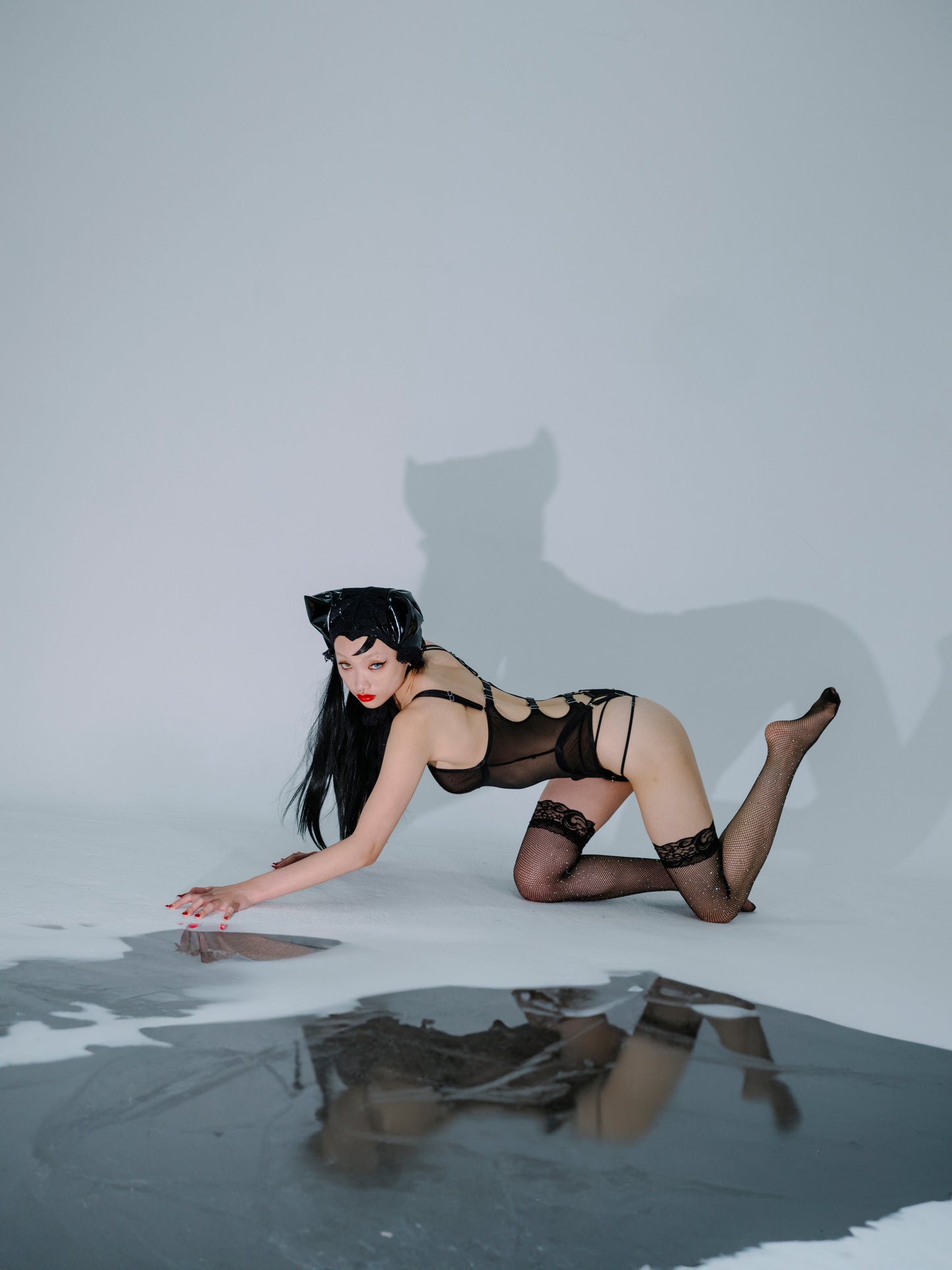 Black Balloon Crotchless Bodysuit In Black